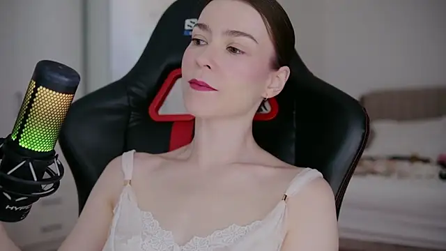 WowHelloAlice online show from 04-27-26, 07:06