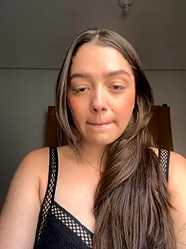 luiza barcelos online show from 10-08-25, 12:25