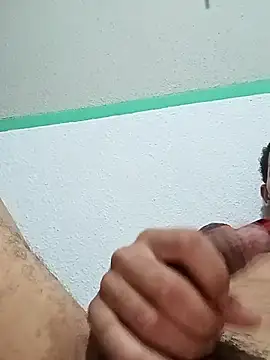 Matheusdz9 online show from 10-30-25, 03:46