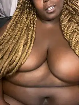 Snapshot of QueenP2thee chatting on 10-01-25, 06:41 QueenP2thee online show from 10-01-25, 06:41