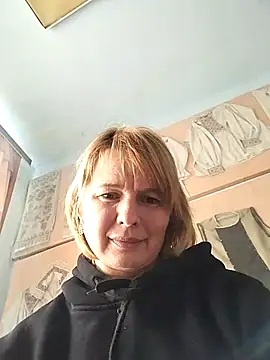 Snapshot of Masha412111 chatting on 04-20-26, 09:01 Masha412111 online show from 04-20-26, 09:01