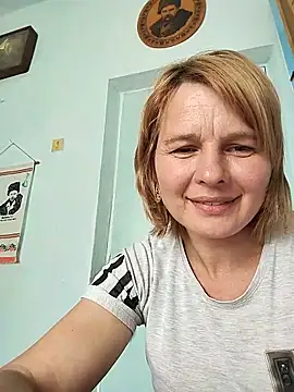 Snapshot of Masha412111 chatting on 05-12-26, 08:22 Masha412111 online show from 05-12-26, 08:22