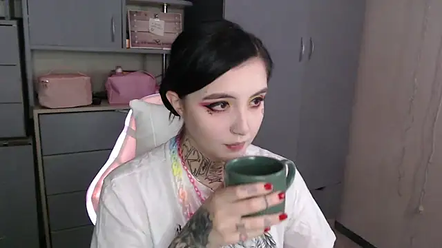 Rin andersonn online show from 12-17-25, 02:06