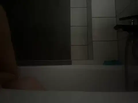 pleasedontpressaredburton online show from 10-27-25, 07:56