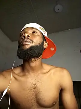 Snapshot of FreakyKaigrey chatting on 02-18-26, 12:28 FreakyKaigrey online show from 02-18-26, 12:28