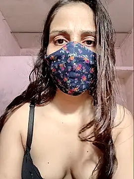 DIVINEDIVAA online show from 10-07-25, 05:37