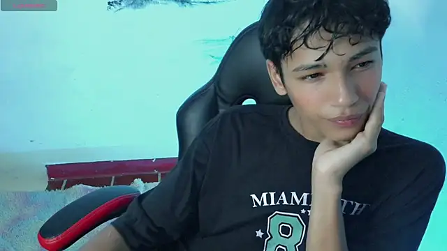 Im david02 online show from 10-20-25, 01:00