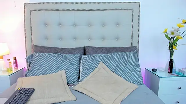 Emilysweet2 online show from 11-04-25, 05:56