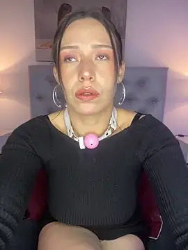 Snapshot of Mariaaam_ chatting on 10-15-25, 12:05 Mariaaam online show from 10-15-25, 12:05