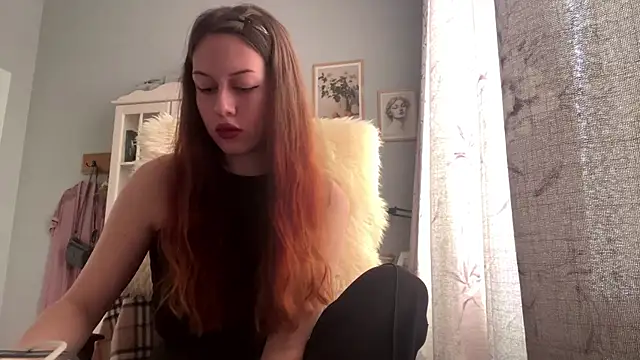 Nayra flash online show from 11-29-25, 07:22