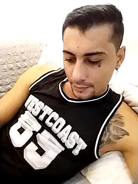 gooddboy01 online show from 10-17-25, 07:38