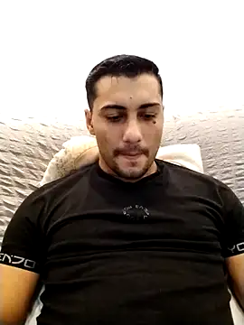 gooddboy01 online show from 10-24-25, 06:48