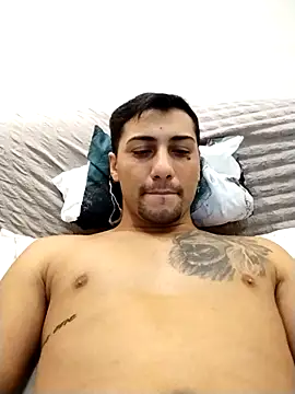 gooddboy01 online show from 11-08-25, 09:46