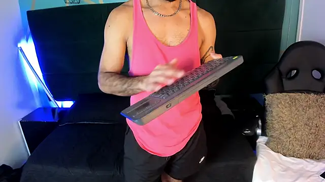 Lobo sex21 online show from 11-20-25, 01:11