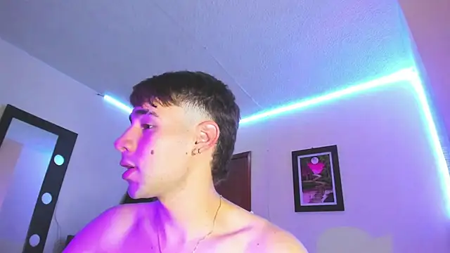 PapiNoha online show from 11-07-25, 04:23