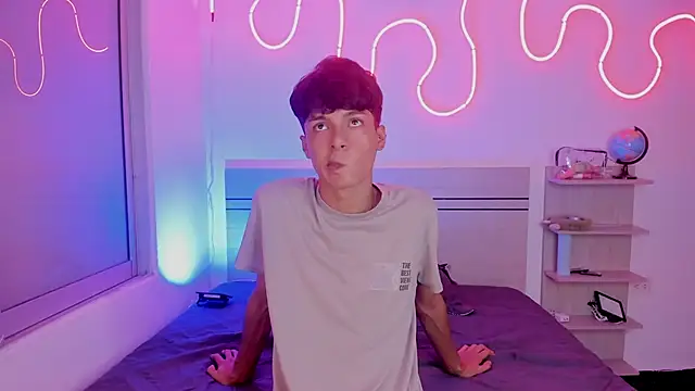 luccas ferreira online show from 11-17-25, 07:08