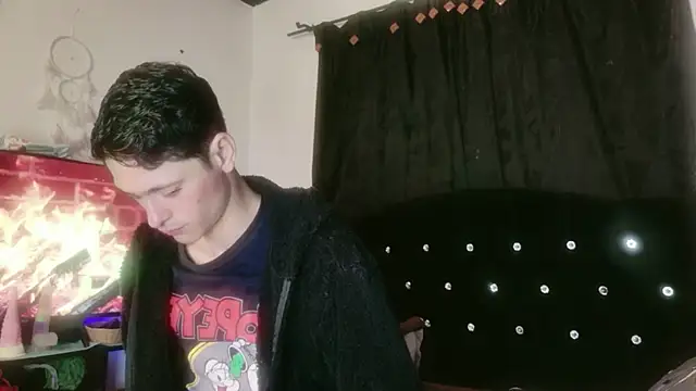 Tyler cat online show from 11-15-25, 03:26