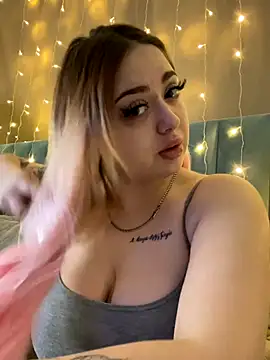 KellyMoors online show from 11-16-25, 01:22