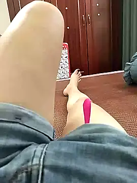 Lili 2love online show from 10-07-25, 01:25