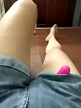 Lili 2love online show from 10-16-25, 01:01