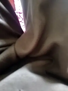 Lili 2love online show from 10-25-25, 03:47