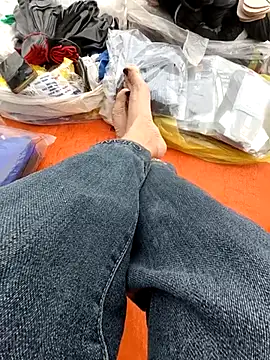 Lili 2love online show from 11-17-25, 01:00