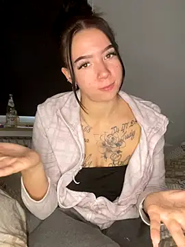 YoungZoexx online show from 12-02-25, 09:25