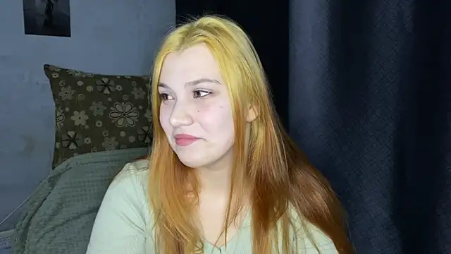 Snapshot of Sea_couple chatting on 10-16-25, 02:29 Sea couple online show from 10-16-25, 02:29
