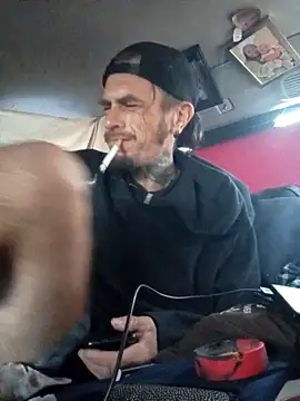 LetMeLiqU online show from 11-01-25, 03:03