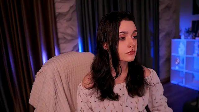 ElizabethMilller  online show from 04-11-26, 10:14