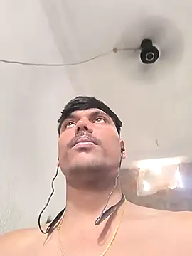 Snapshot of honestbbadboy chatting on 10-20-25, 07:31 honestbbadboy online show from 10-20-25, 07:31