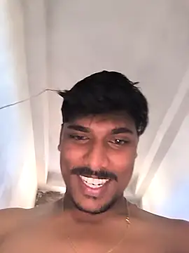 Snapshot of honestbbadboy chatting on 11-02-25, 08:28 honestbbadboy online show from 11-02-25, 08:28