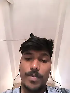 Snapshot of honestbbadboy chatting on 11-09-25, 06:33 honestbbadboy online show from 11-09-25, 06:33