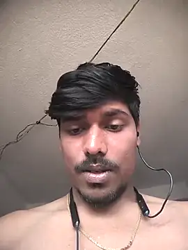 Snapshot of honestbbadboy chatting on 12-15-25, 07:45 honestbbadboy online show from 12-15-25, 07:45