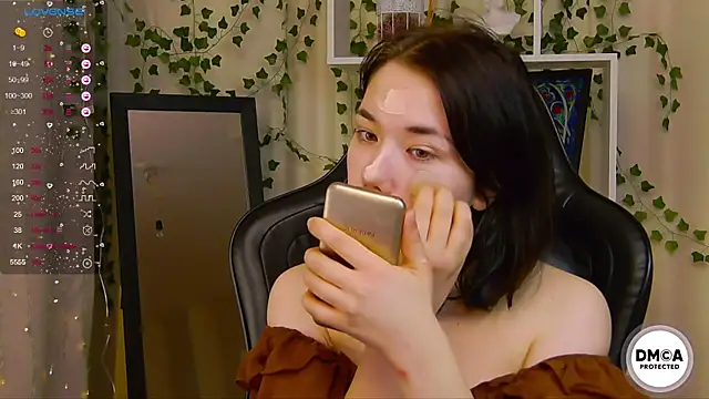 Snapshot of Kelly_foox chatting on 01-11-26, 12:32 Kelly foox online show from 01-11-26, 12:32