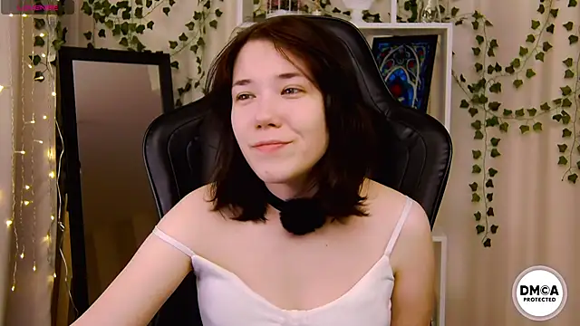 Snapshot of Kelly_foox chatting on 01-17-26, 12:10 Kelly foox online show from 01-17-26, 12:10