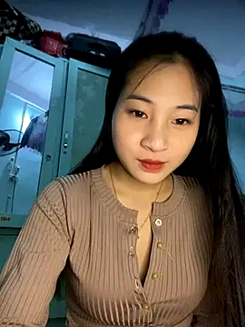 banlinh004 online show from 12-04-25, 01:09