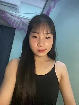 Snapshot of banlinh004 chatting on 05-28-26, 02:58 banlinh004 online show from 05-28-26, 02:58