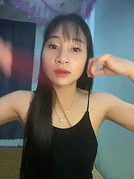 Snapshot of banlinh004 chatting on 06-26-26, 01:54 banlinh004 online show from 06-26-26, 01:54