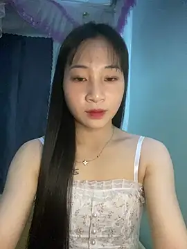 Snapshot of banlinh004 chatting on 07-04-26, 03:51 banlinh004 online show from 07-04-26, 03:51