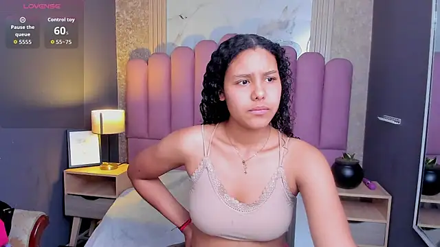 AriaVega online show from 12-20-25, 12:45