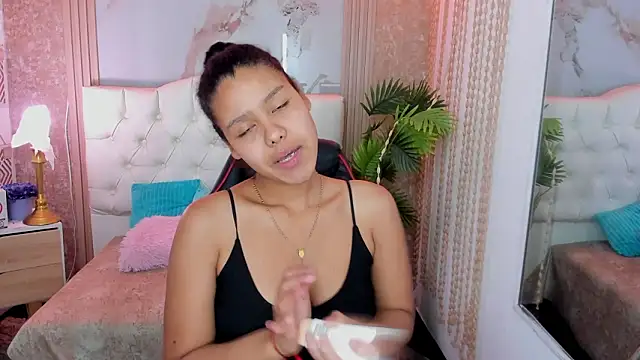 AriaVega online show from 03-23-26, 11:47