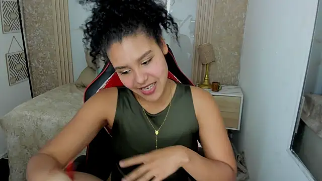 Snapshot of AriaVega chatting on 05-26-26, 02:24 AriaVega online show from 05-26-26, 02:24