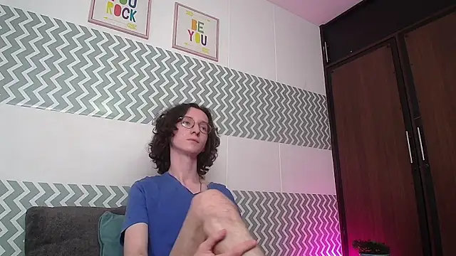 Snapshot of White_King4 chatting on 10-06-25, 02:36 White King4 online show from 10-06-25, 02:36