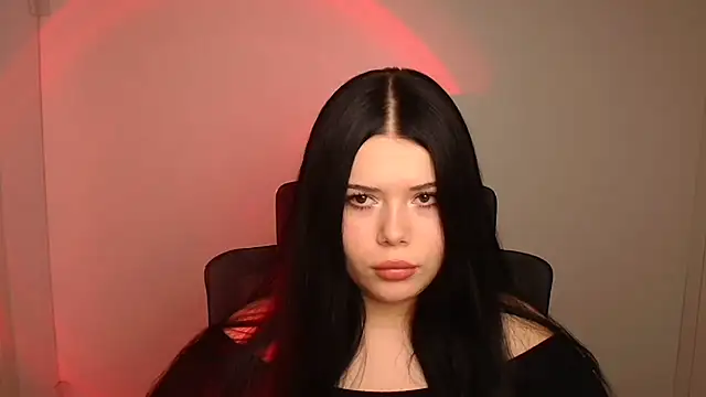 Mona Esty online show from 10-24-25, 06:37