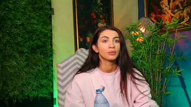 Snapshot of nicolepalmer chatting on 10-11-25, 03:10 nicolepalmer online show from 10-11-25, 03:10