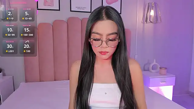 mara swan  online show from 11-16-25, 04:12