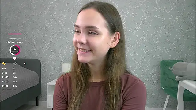 SweetSaraPie online show from 10-15-25, 07:14