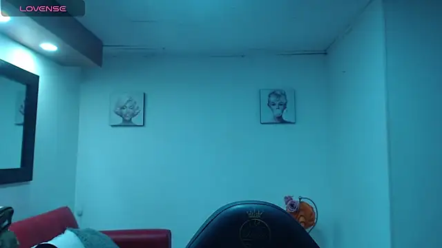 Snapshot of Andy_Eagleton_20_ chatting on 05-12-26, 03:03 Andy Eagleton 20 online show from 05-12-26, 03:03