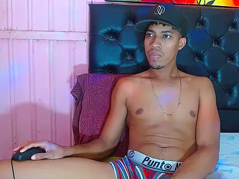 Snapshot of andreswj_bigcock23 chatting on 10-11-25, 07:07 andreswj bigcock23 online show from 10-11-25, 07:07